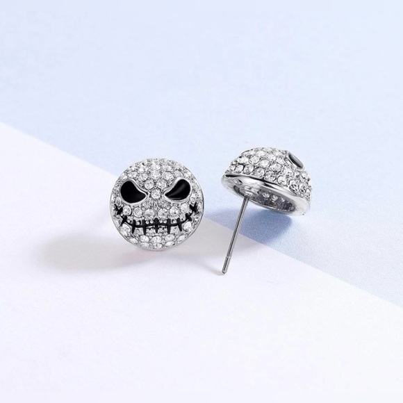 Jack Skellington Nightmare Before Christmas Crystals Stud Earrings Silver- NWT - Picture 2 of 6